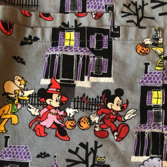 Disney Halloween scrub top - Picture 2 of 9